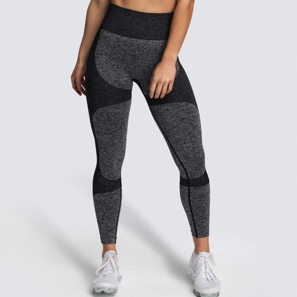 SOLD❗️ DOYOUEVEN Workout Impact Seamless leggings - Picture 1 of 5